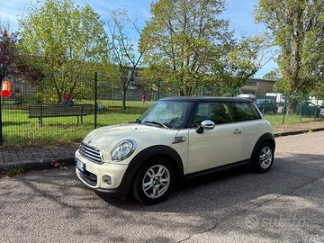 Mini Cooper Coupe 1.6 Benzina- 2014 !!!!