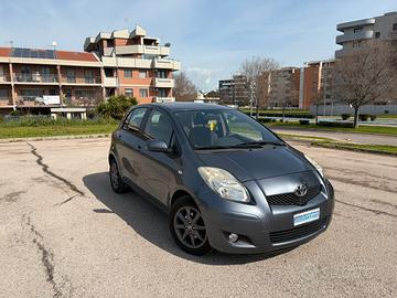 Toyota yaris 1.4 D 90 cv