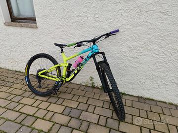 TREK SLASH 8