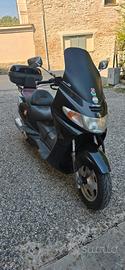 Suzuki Burgman 400