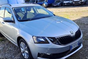 SKODA OCTAVIA 1.5 DSG STYLE G-Tec Metano - Navi