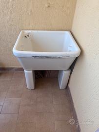 Pilozza lavabo in ceramica 60x52x38/69