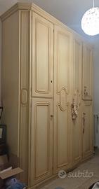 Armadio camera da letto capiente 