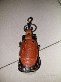 Portachiavi vintage in cuoio e pelliccia