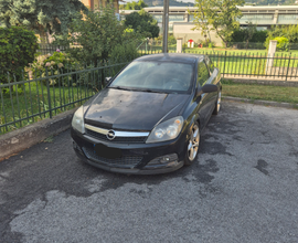 Opel astra GTC sport Coupè 3 porte 150 cv