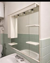 Specchio da bagno con mobiletto, mensole e luci