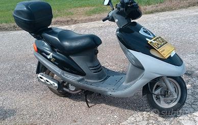 Scooter Attila 125