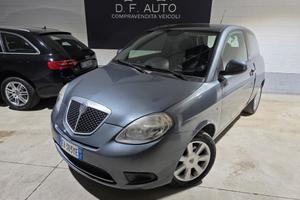 Lancia Ypsilon 1.4 Oro