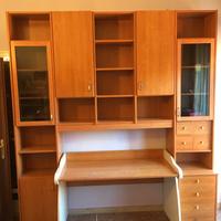 Mobile libreria con vetrine e scrivania