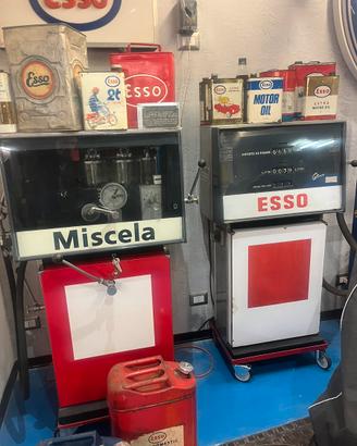 Coppia distributori Esso