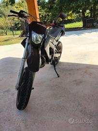 aprilia sx 