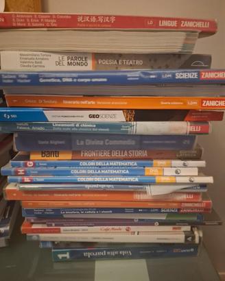 libri  liceo Manzoni Mi a metà prezzo