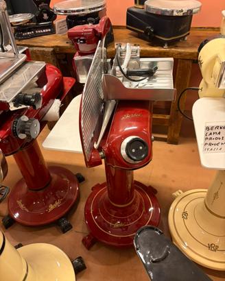 affettatrice Berkel mod. 114 restaurata rossa