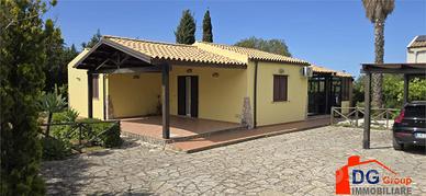Villa indipendente con verande panoramiche a