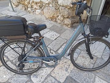 MONTANA E-AYDA 28 DONNA SHIMANO TY300 6V GRIGIO