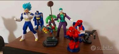 Sorprese varie da uova Kinder edizione di Pasqua (