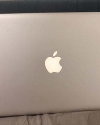 MacBook Air 13” con caricatore originale