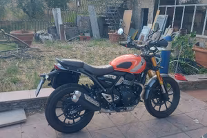 moto scrambler 400 x