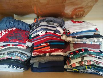 Vestiti Maglie Pantaloni Felpe