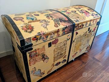 baule antico decorato decoupage 