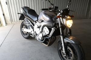 Yamaha Fz6