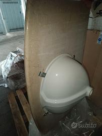 Top bagno con lavabo ad incasso + divano