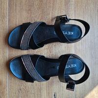 Sandali Keys neri, brillantini e dettagli metal