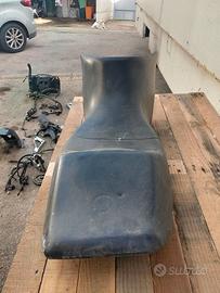 Sella e carburatori per Yamaha TDM 850 3vd