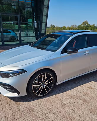 Mercedes a35 con kit a45 ritiro usato/