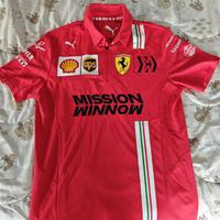 Polo squadra corse Ferrari