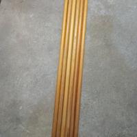 Sei bastoni per ginnastica 