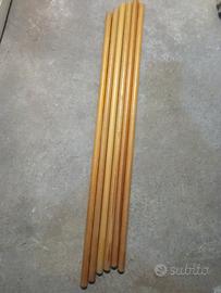 Sei bastoni per ginnastica 
