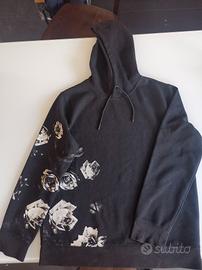 rara felpa nera M con rose tattoo HM 
