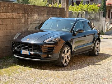 Porsche  macan,  2.0 benzina, 250 cv