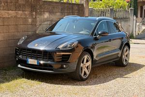 Porsche  macan,  2.0 benzina, 250 cv