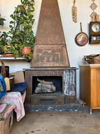 Antico camino elettrico