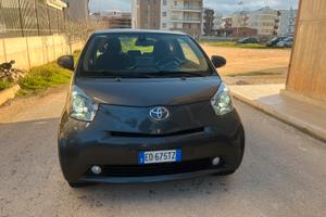 Toyotq iq