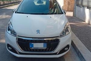 Peugeot 208 GT line 