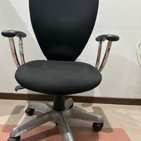 Scrivania + Sedia da Ufficio