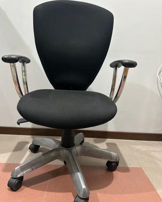 Scrivania + Sedia da Ufficio