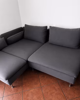 Divani angolare IKEA con chaise longue