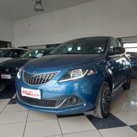Lancia Ypsilon 1.0 FireFly Hybrid Silver Plus
