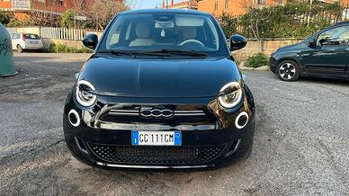 Fiat 500 500e Berlina 42 kWh La Prima Perfetta Cer