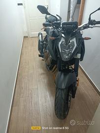  moto naked voge 625 brivido del 2025 . 