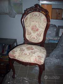 sedia legno in  tappezzeria