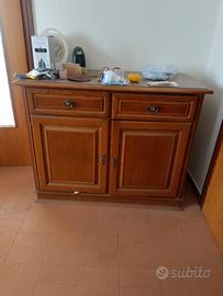 mobili legno massiccio 