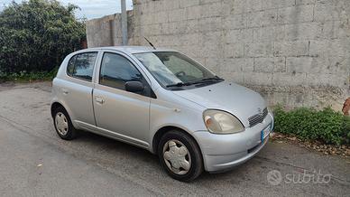 Toyota Yaris 2001