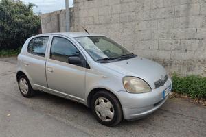 Toyota Yaris 2001