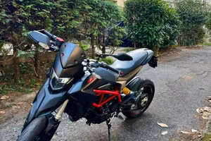Ducati  Hypermotard 821