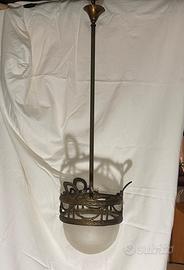 LAMPADARIO ANTICO IN OTTONE E CRISTALLO MOLATO